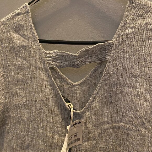 Ladies Dress - Picture 3 of 5